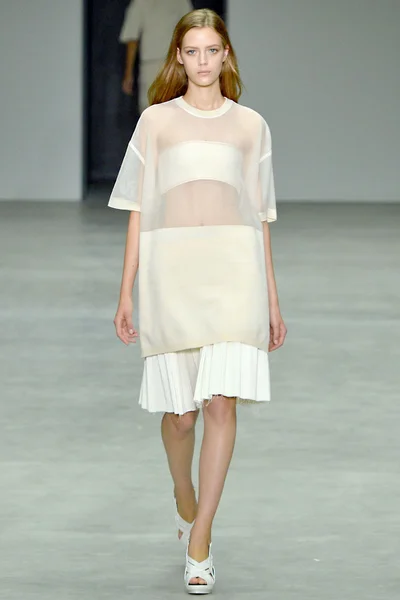 Look 4